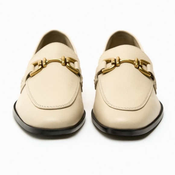 NWT. Zara Cream Soft Leather Loafers with Metal Buckle. Size 8. - Picture 2 of 10